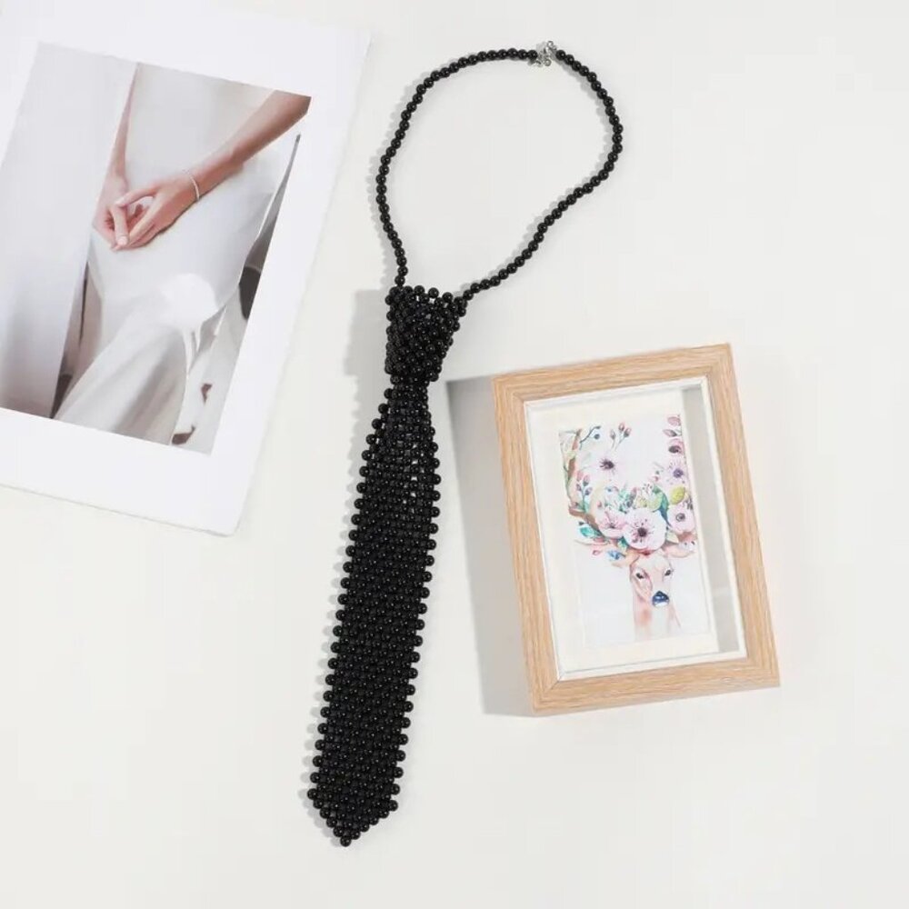 Vintage-Inspired Beaded Necktie